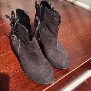 Carlos by Carlos Santana Black Heeled Boots